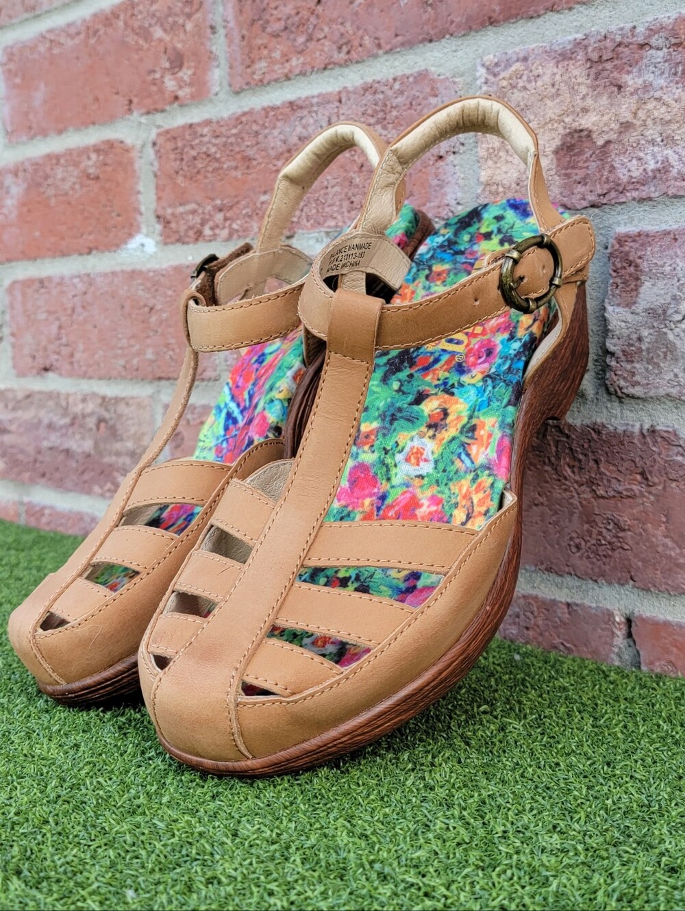 Women's ALEGRIA Tan T-Strap Wedge Heel Comfort Sandals ~ Size 37 - Picture 4 of 14